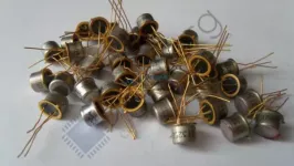 КТ 201, 203 и подобные желтые короткие ноги